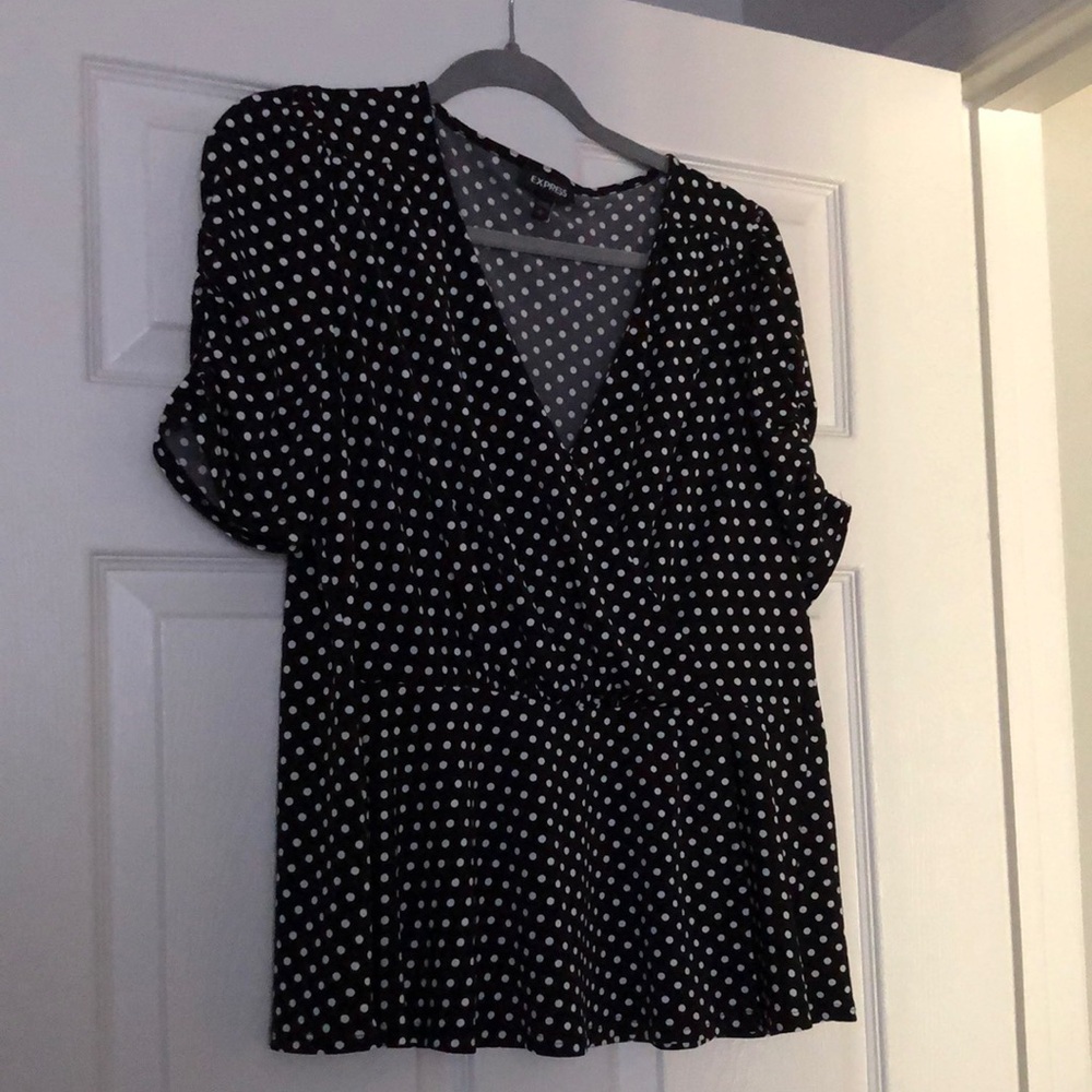 Last chance! Polka Dot V-Neck Blouse